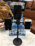 Giá đỡ 3 điện thoại livestream tiện dụng